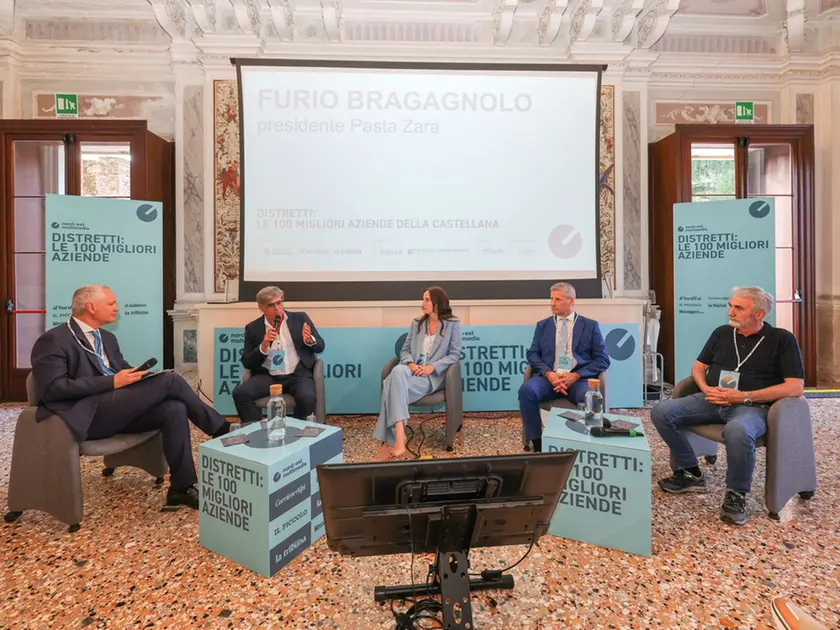 Nella foto da sinistra: Piana, Bragagnolo, Comacchio, Bertollo e Gelain (foto Macca)