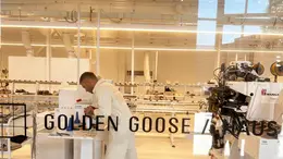 L'interno dello stabilimento di Golden Goose