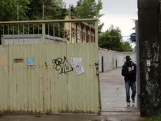 Ex caserma Zanusso, 19enne denuncia violenza sessuale e sequestro: indagini in corso su un 30enne