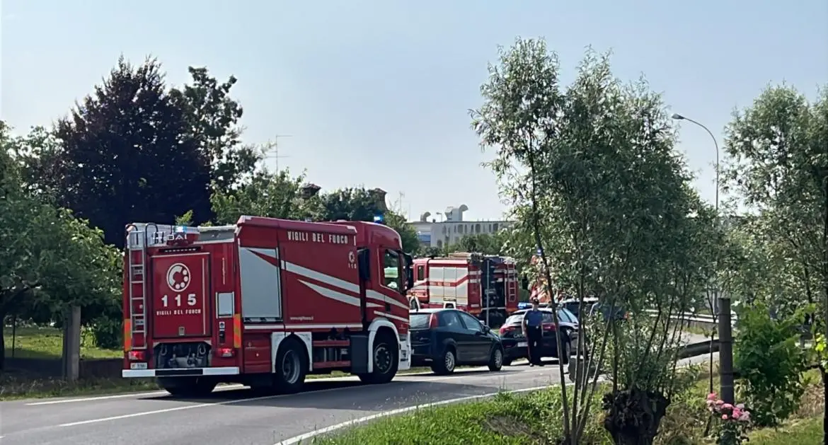 I vigili del fuoco sul luogo della tragedia a Teglio Veneto