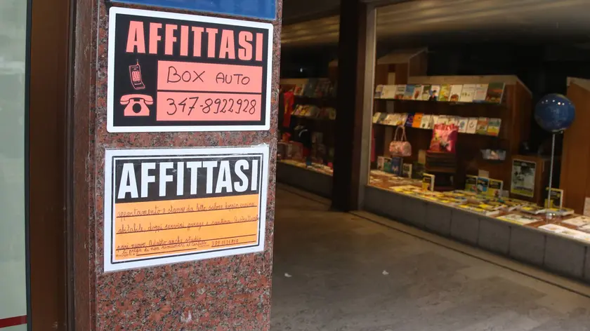 Cartelli di affitti in città