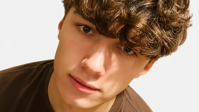 Matteo De Nes, 19 anni da compiere, vittima del tragico incidente stradale di domenica 7 giugno pomeriggio lungo la statale 51 di Alemagna