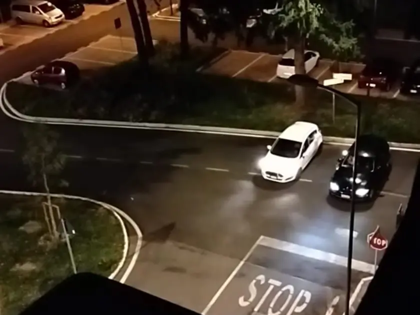 Un fotogramma del video postato dai residenti