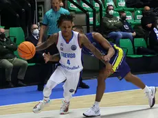 DeWayne Russell quando aveva vestito la maglia della Tvb