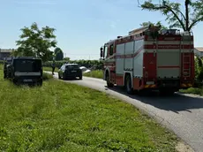 L'auto finita nel fossato a San Polo di Piave dopo il malore dell'automobilista
