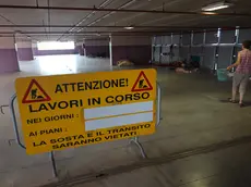 La transenna per la chiusura alle auto al park Dal Negro (Agenzia Fotofilm)
