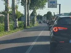 Le lunghe code in prossimità del ponte