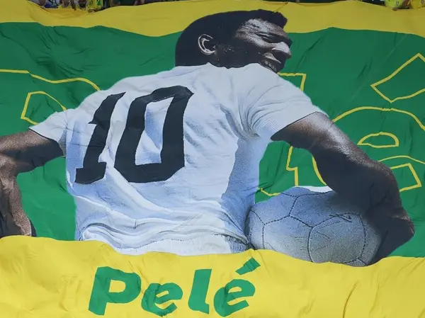 Perché i calciatori brasiliani non hanno più soprannomi? Da Pelé a Vinicius, cosa è cambiato