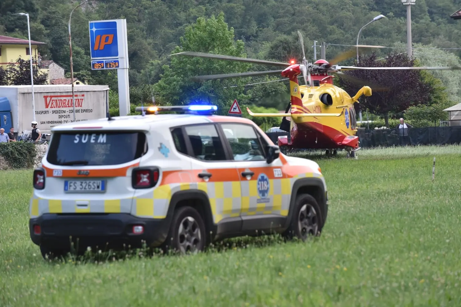 L'elisoccorso sul luogo dell'incidente