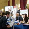 Colloqui di lavoro tra studenti e datori di lavoro