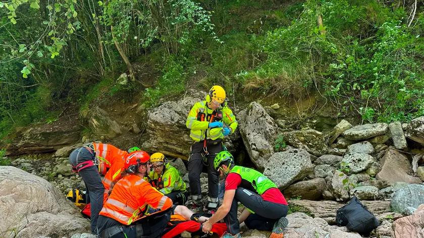 Un'operazione di soccorso a un escursionista