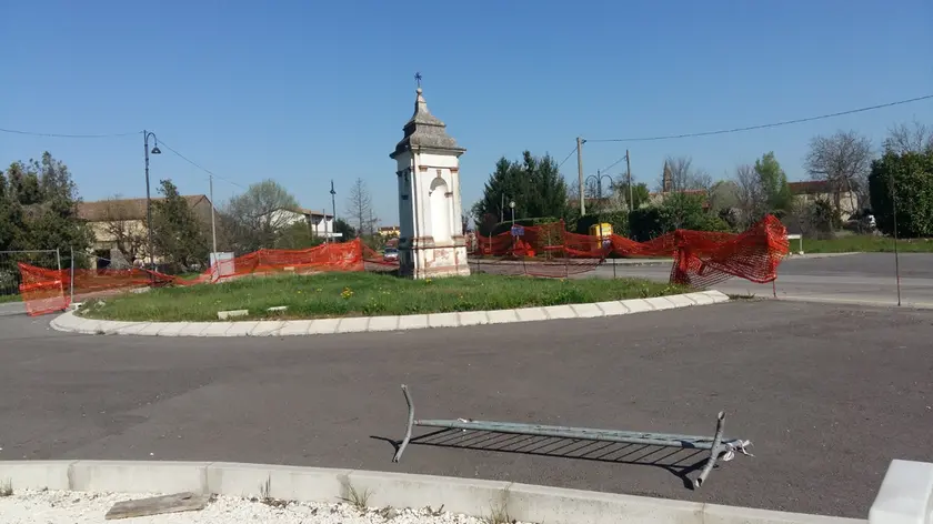Via Gorghizzolo a Due Carrare, dove si è verificato l'incidente sul lavoro