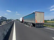 I mezzi coinvolti nell'incidente in A4
