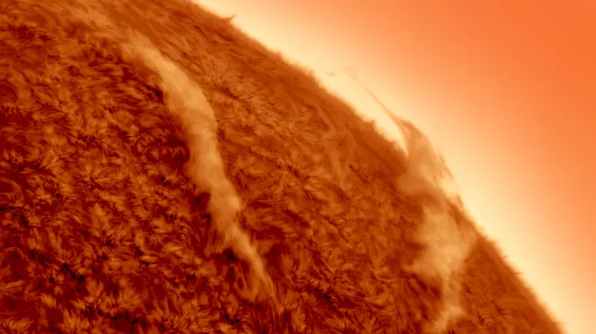 Suspended Plasma © Mario Cogo - ZWO Astronomy Photographer of the Year 2026 Our Sun