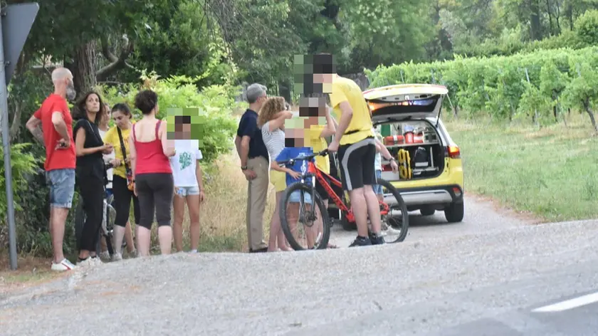 Familiari e vicini hanno prestato i primi soccorsi