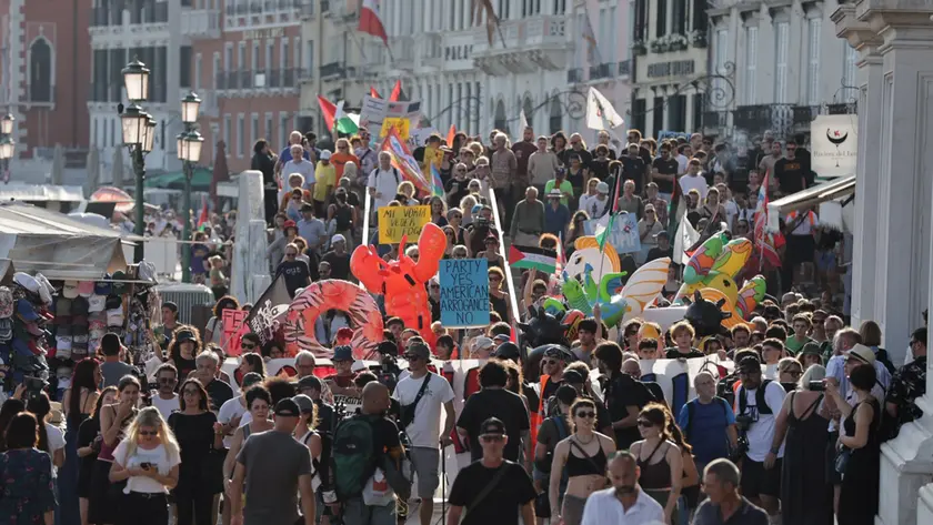Il corteo