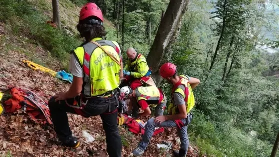 Un'operazione di soccorso in montagna