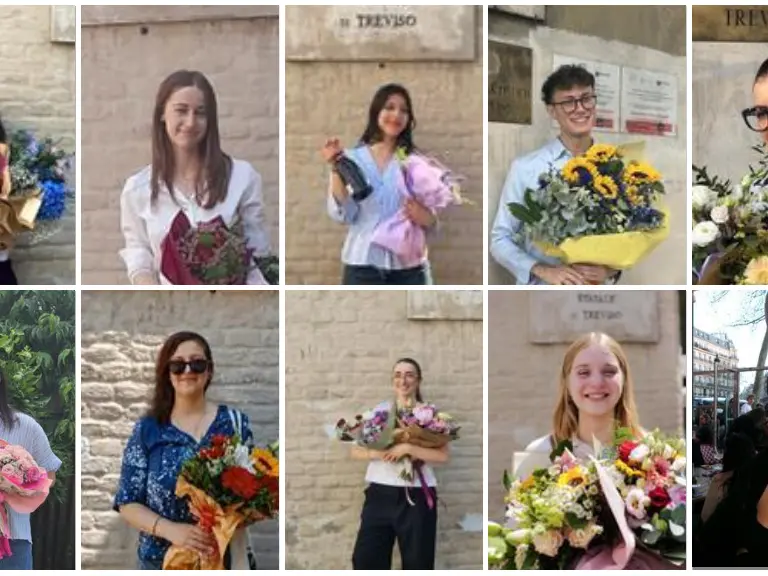 I centini del liceo Artistico: Lucia Alescio, Rosa Cormano, Anna Galante, Diego Dal Negro e Vittoria Bettiol; sotto Alessandra Hu, Carola Lazazzara, Sofia Granzotto, Irene Penzo e Aurora Nocerino
