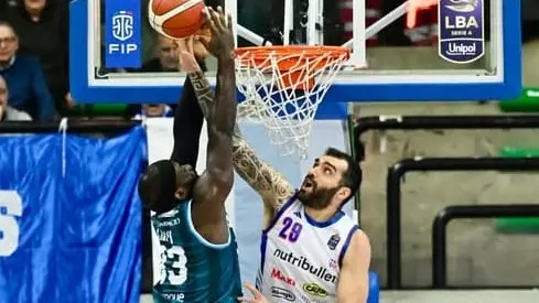 Francesco “Ciccio” Pellegrino in azione con la maglia della Nutribullet Treviso