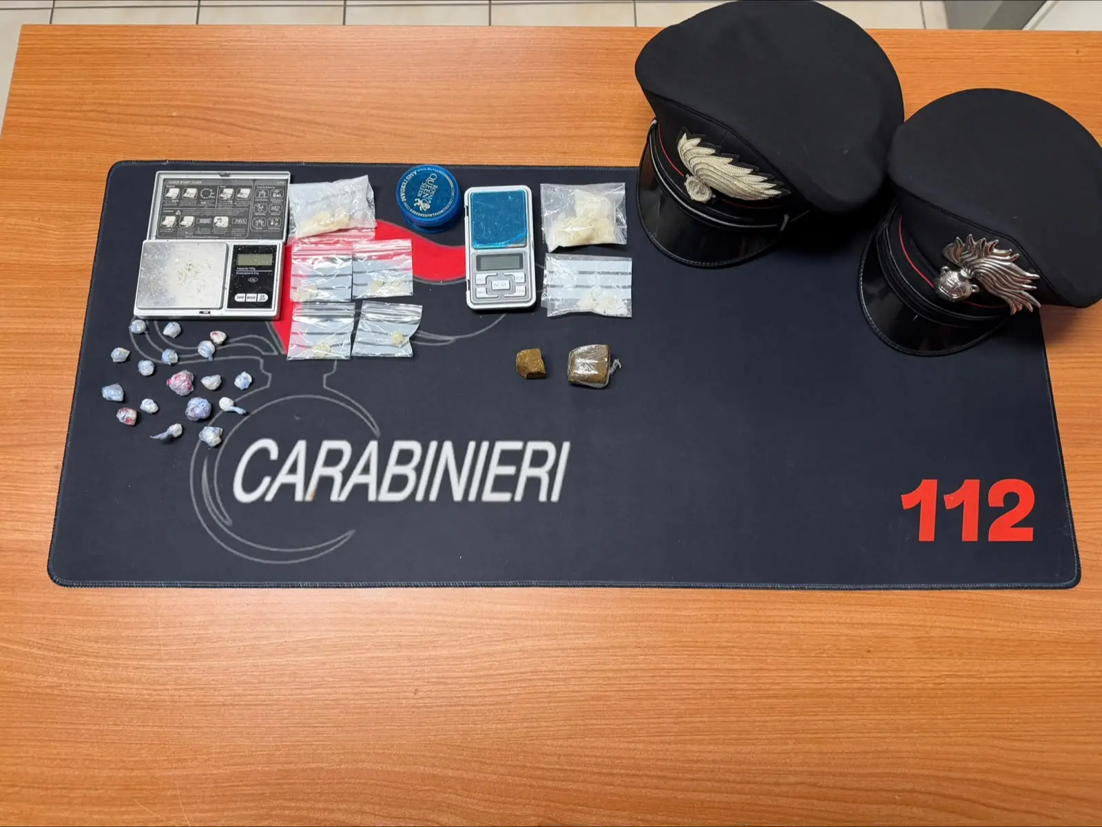 Le anfetamine sequestrate dai carabinieri