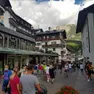 Il centro di Cortina, teatro della storia