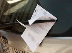 Una multa sul parabrezza