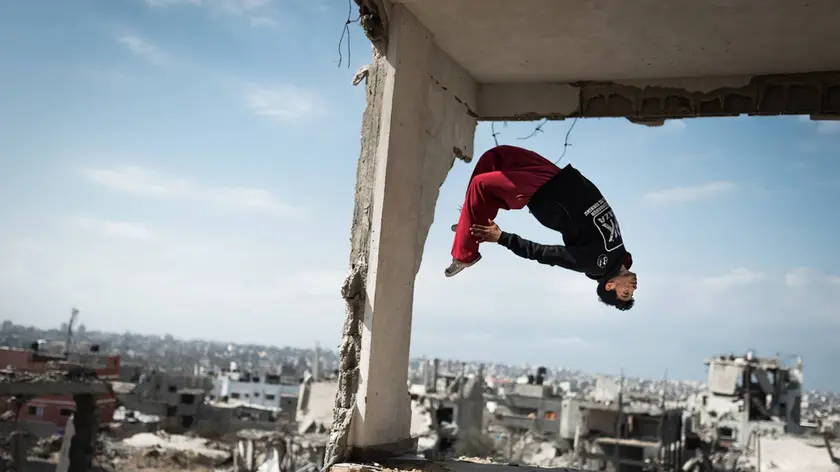 Un frame di “Yalla Parkour” di Areeb Zuaiter, film ambientato in Palestina fra i più attesi del festival