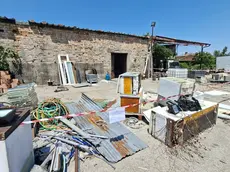 Parte del materiale stoccato nella discarica di Casier