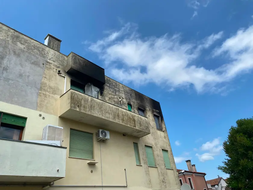 L'appartamento il giorno dopo l'incendio