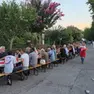 La tavolata sulla Restera per la Pastasciutta antifascista
