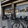 La rissa è avvenuta all'esterno del locale di Conegliano, tra via Matteotti e viale Istria