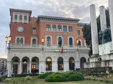 La sede centrale delle Poste in piazza Vittoria
