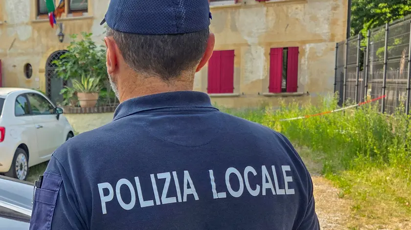 Corsa clandestina fermata dalla polizia locale di Castelfranco