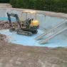Il cantiere per la costruzione di una piscina