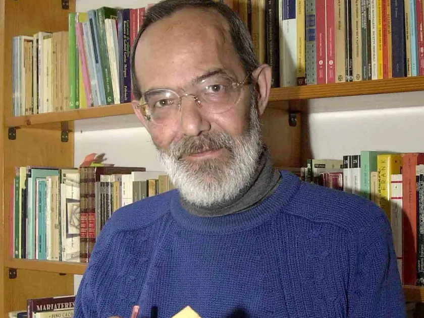 Rocco Verna, professore del Duca morto a 77 anni