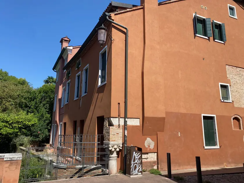 La palazzina popolare sul Cagnan a Treviso