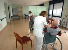 La carenza di personale sanitario coinvolge anche le case di riposo