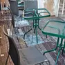 I tavolini distrutti nel bar di Conegliano
