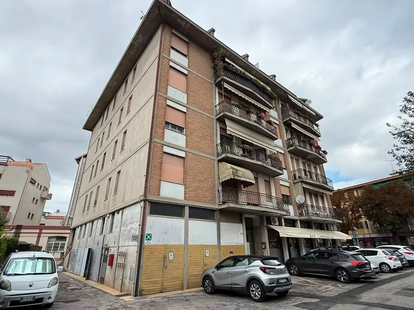 La palazzina dove risiedeva