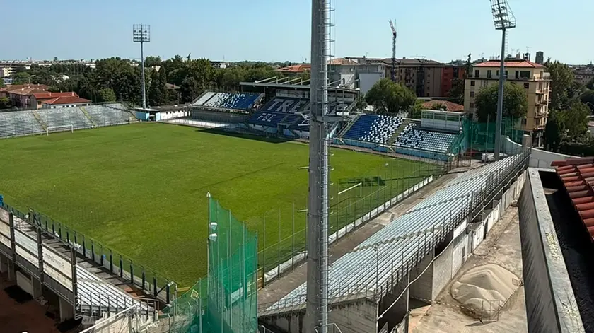 Lo stadio Tenni è pronto per la serie C