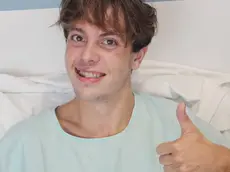 Una foto di Nicola Maggiotto scattata all’Hospital del Mar di Barcellona dov’è ricoverato