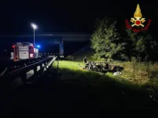 L'auto uscita di strada in A27 tra i due caselli di Treviso