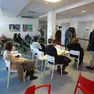 Persone in fila per la vaccinazione