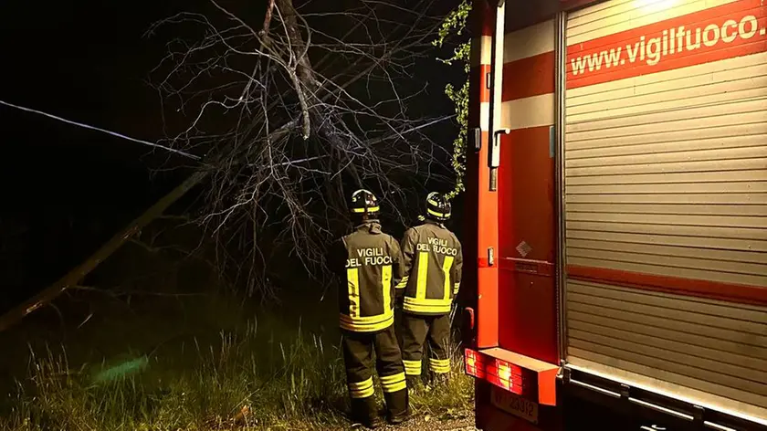 Un intervento dei vigili del fuoco