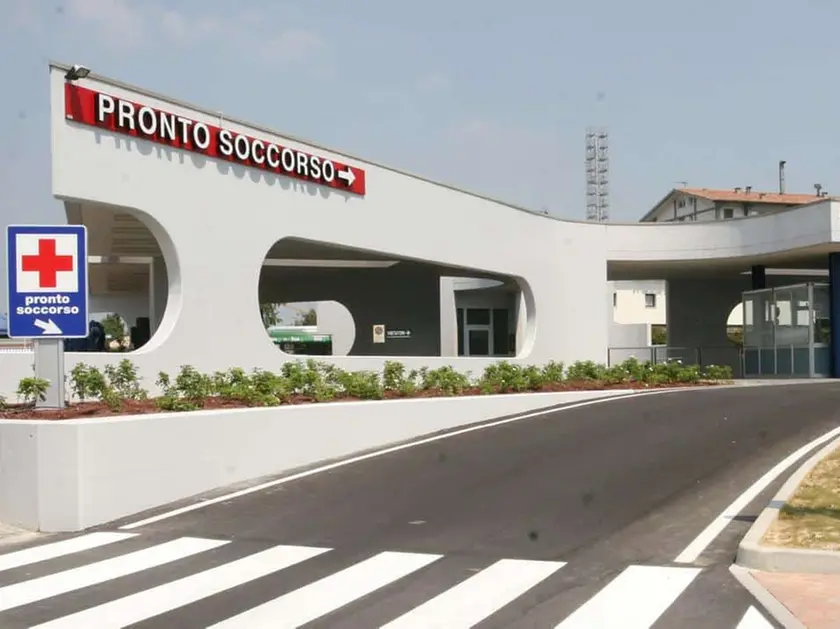 Aggredito un infermiere al Pronto soccorso di Treviso: sette giorni di prognosi
