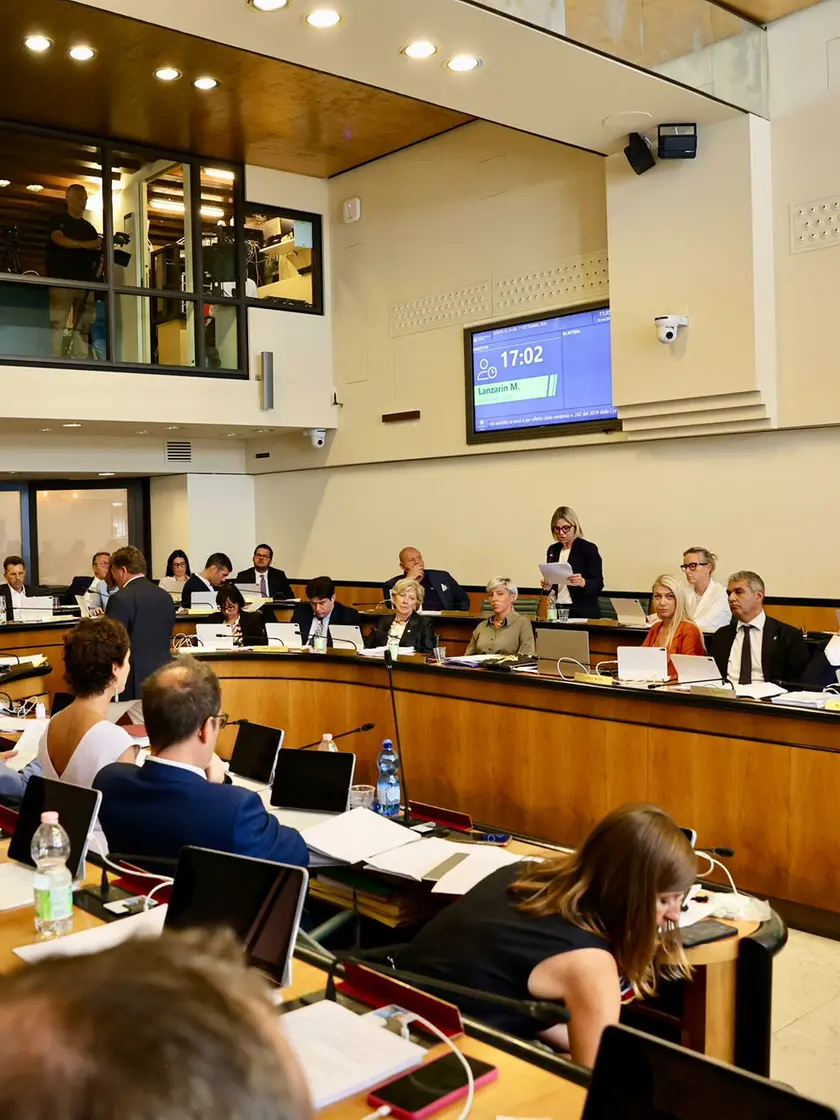 L'aula del Consiglio regionale durante la discussione della legge sul fine vita (foto Marta Buso/Interpress)