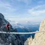 Un passaggio della Ferrata Dibona sopra Cortina