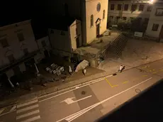 I due maranza in azione fotografati da un residente