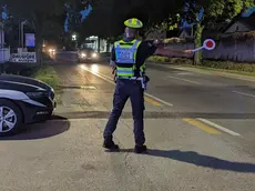 Un controllo della polizia locale