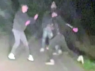 Un fotogramma del filmato della rissa mortale